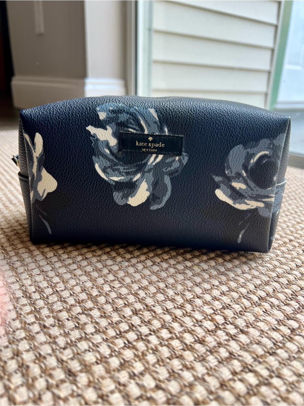 ♠️Kate Spade New York Floral Cosmetic Makeup Bag Travel Zip Pouch Navy Blue